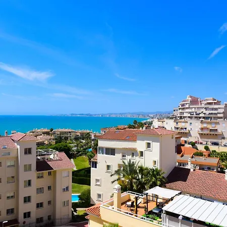 Apartment Fabuloso Apto 1-5 Personas Torrequebrada-benalmadena Piscina Terraza Parking Wi-fi *